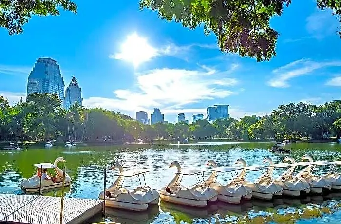 Go Silom Bts Surasak Hotel