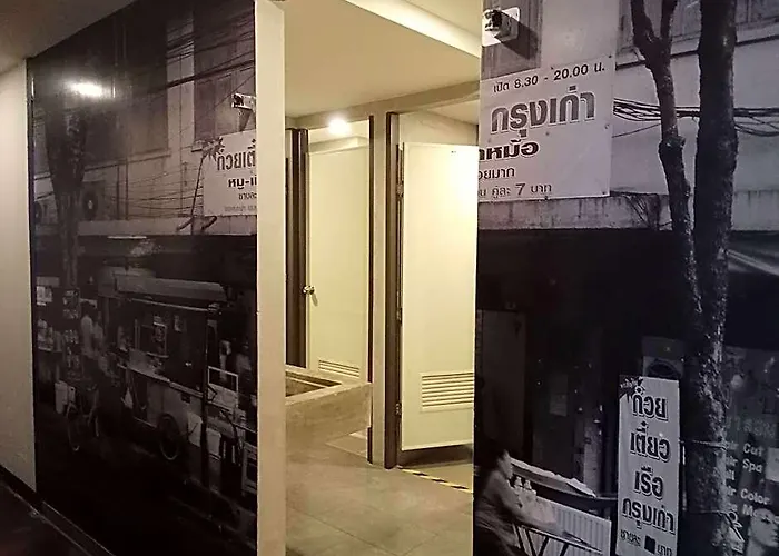 Go Silom Bts Surasak Hotel